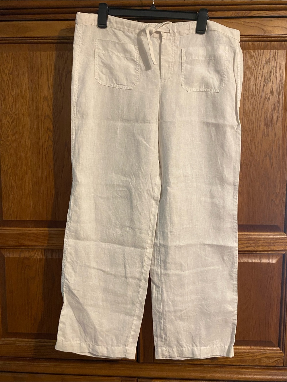Vince White Wide-Leg 100% Linen Pants with Front Patch Pockets and Tie.
